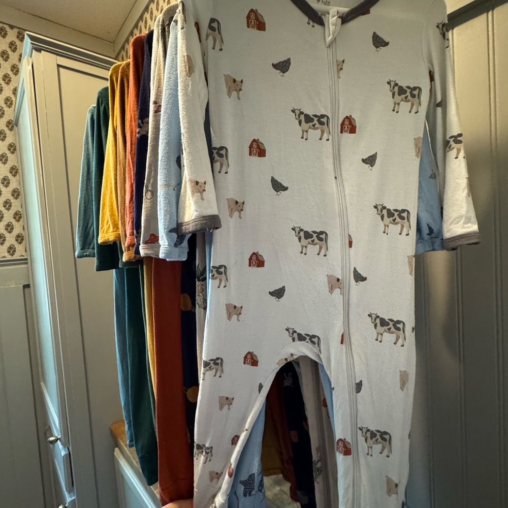 Kyte BABY Farm zippered romper 3T